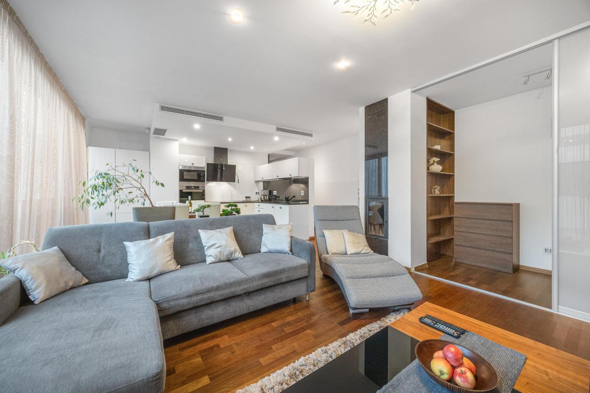 Appartamento Revon Business 48 Dunajska Bratislava